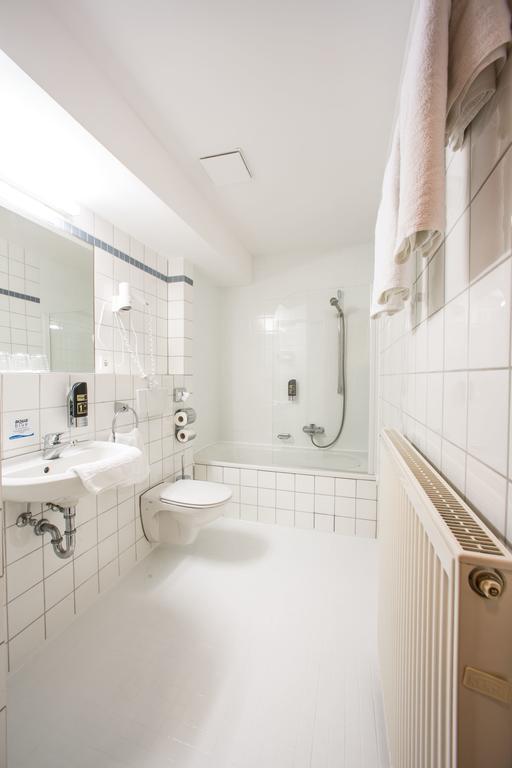 Hotel An Der Waldstrasse Gross-Zimmern Phòng bức ảnh